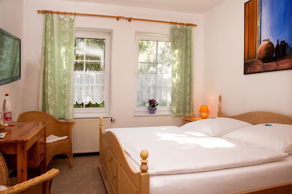 Pension Altstadt บอร์นา ภายนอก รูปภาพ